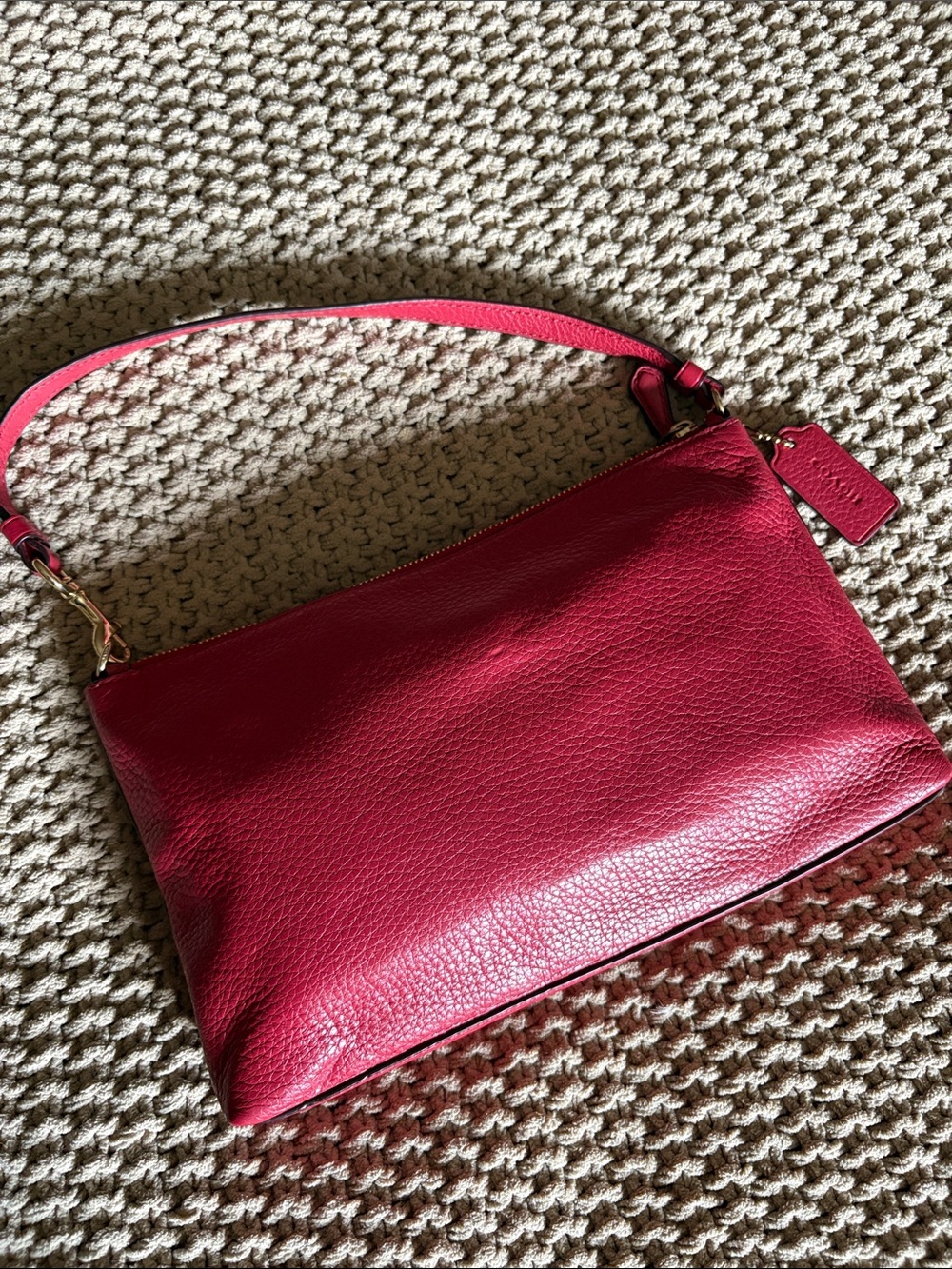 COACH Red Pebbled Leather Clutch Wristlet EUC - Picture 4 of 9